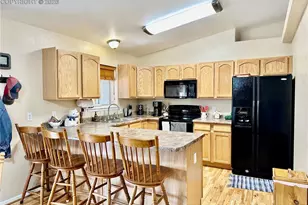 471 N Escondido Dr, Pueblo West, CO 81007 - Photo 9