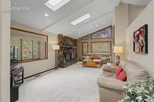5905 Castlewood Ln, Colorado Springs, CO 80918 - Photo 9