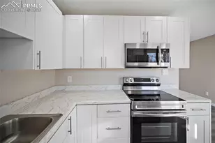 3675 Darkwood Pl, Colorado Springs, CO 80910 - Photo 3