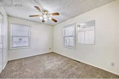 2428 E Monument Street, Colorado Springs, CO 80909 - Photo 17