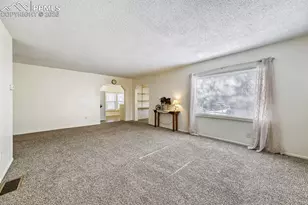 2428 E Monument St, Colorado Springs, CO 80909 - Photo 9