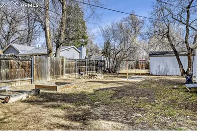 2428 E Monument Street, Colorado Springs, CO 80909 - Photo 27