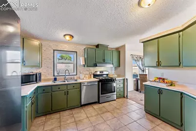 23750 Jayhawk Avenue, Colorado Springs, CO 80928 - Photo 13