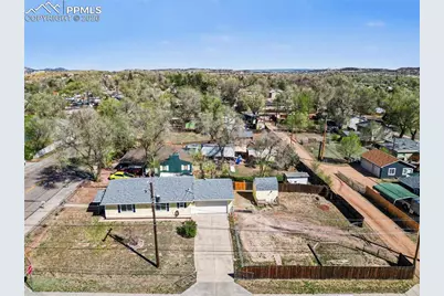 2205 N Chestnut Street, Colorado Springs, CO 80907 - Photo 27