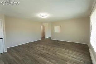 2205 N Chestnut St, Colorado Springs, CO 80907 - Photo 5