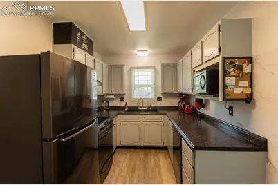 2205 N Chestnut Street, Colorado Springs, CO 80907 - Photo 5