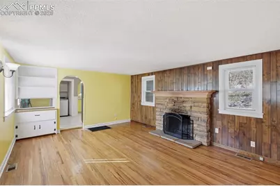 2002 Oak Way, Colorado Springs, CO 80906 - Photo 9