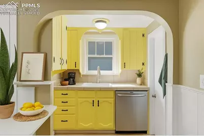 2002 Oak Way, Colorado Springs, CO 80906 - Photo 11