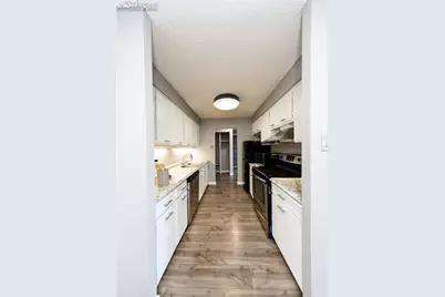 411 Lakewood Circle #B913, Colorado Springs, CO 80910 - Photo 3