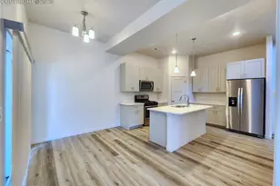 5706 Villa Lorenzo Dr, Colorado Springs, CO 80919 - Photo 3