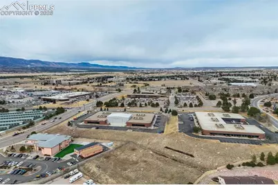 2006 Summerset Drive, Colorado Springs, CO 80920 - Photo 47