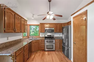 5142 Broadmoor Bluffs Dr, Colorado Springs, CO 80906 - Photo 13