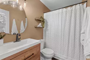 814 Paradise Ln, Colorado Springs, CO 80904 - Photo 33