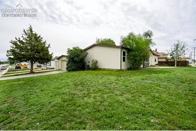 398 F Avenue, Limon, CO 80828 - Photo 3