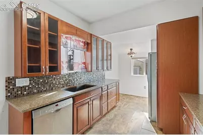 219 E Jefferson Street, Colorado Springs, CO 80907 - Photo 11