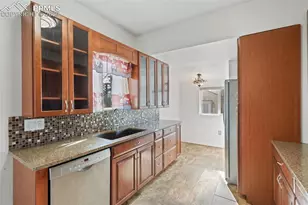 219 E Jefferson St, Colorado Springs, CO 80907 - Photo 11