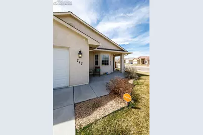 717 Edna Lane, Pueblo, CO 81005 - Photo 3