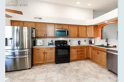 717 Edna Lane, Pueblo, CO 81005 - Photo 7