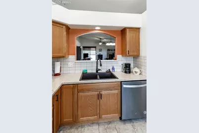 717 Edna Lane, Pueblo, CO 81005 - Photo 9