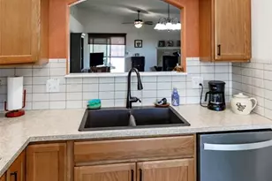717 Edna Ln, Pueblo, CO 81005 - Photo 9