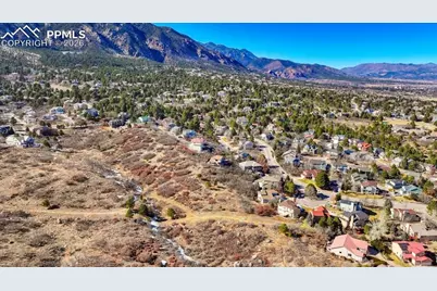 5105 Broadmoor Bluffs Drive, Colorado Springs, CO 80906 - Photo 9