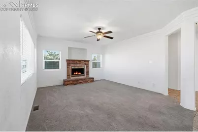 1269 E Platteville Boulevard, Pueblo, CO 81007 - Photo 7