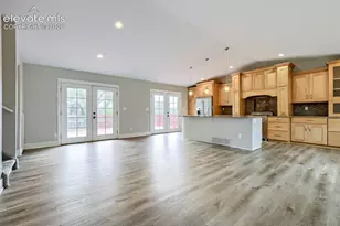 2305 Distinctive Dr, Colorado Springs, CO 80920 - Photo 7
