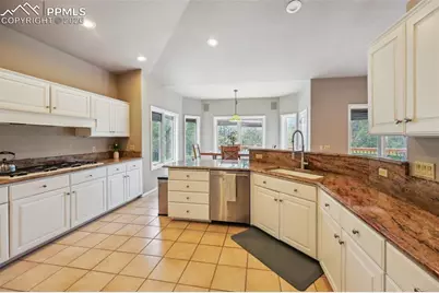 14380 Vollmer Road, Colorado Springs, CO 80908 - Photo 11