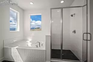 4415 Peak Crst Vw, Colorado Springs, CO 80918 - Photo 21