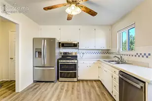 1626 Wynkoop Dr, Colorado Springs, CO 80909 - Photo 9