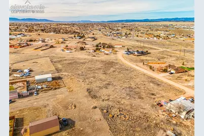 872 E Waverly Drive, Pueblo, CO 81007 - Photo 5