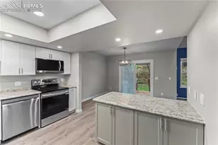 2140 Palm Dr, Colorado Springs, CO 80918 - Photo 7