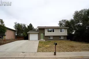 1375 Luna Dr, Fountain, CO 80817 - Photo 1