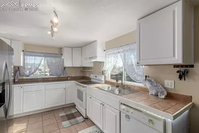2631 Norwich Avenue, Pueblo, CO 81003 - Photo 13