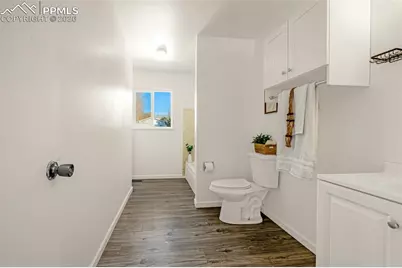 4527 Frost Drive, Colorado Springs, CO 80916 - Photo 9