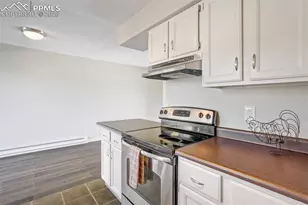 326 Mt View Ln, Colorado Springs, CO 80907 - Photo 13