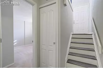 326 Mount View Lane, Colorado Springs, CO 80907 - Photo 17