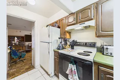 115 Kenwood Drive, Pueblo, CO 81004 - Photo 13