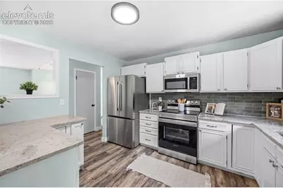 2650 Maroon Bells Avenue, Colorado Springs, CO 80918 - Photo 7