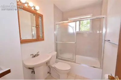 2111 Kodiak Drive, Colorado Springs, CO 80910 - Photo 9