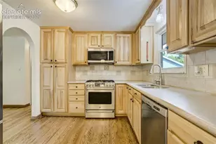 2814 Ridgeglen Pl, Colorado Springs, CO 80918 - Photo 13