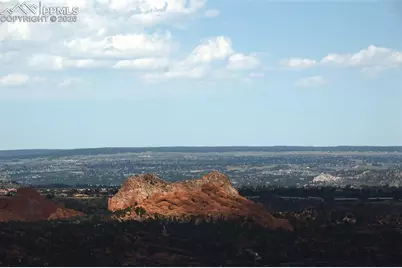 1096 Laguna Point, Manitou Springs, CO 80829 - Photo 15