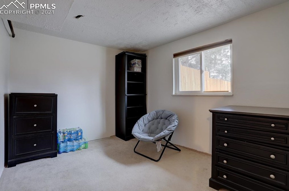 7140 Mineshaft Ct, Colorado Springs CO  80911-2828 exterior