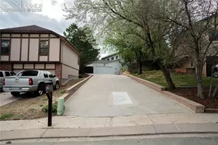 1090 N War Eagle Dr, Colorado Springs, CO 80919 - Photo 3