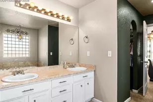 1140 W Shenandoah Dr, Pueblo, CO 81007 - Photo 19