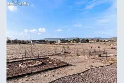 1140 W Shenandoah Drive, Pueblo, CO 81007 - Photo 39