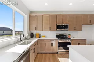 9283 Old Dv Dr, Colorado Springs, CO 80908 - Photo 7