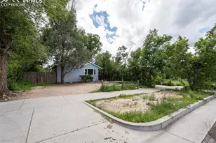 909 E Costilla St, Colorado Springs, CO 80903 - Photo 3