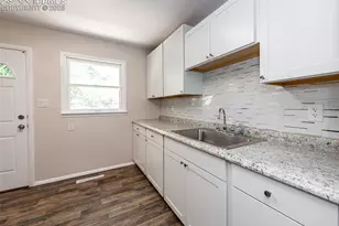 909 E Costilla St, Colorado Springs, CO 80903 - Photo 17