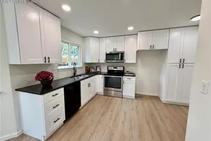 490 Dix Cir, Colorado Springs, CO 80911 - Photo 11